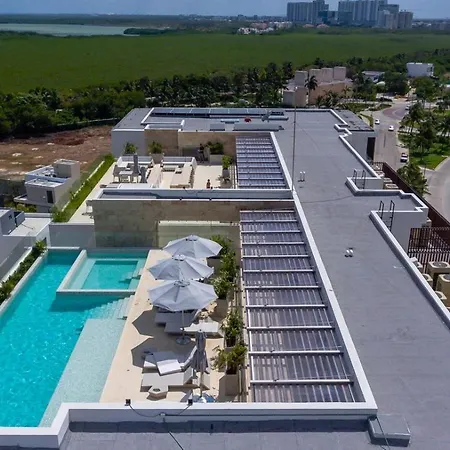 Rooftop Pool- Family Apartment- Ocean View -Close-2