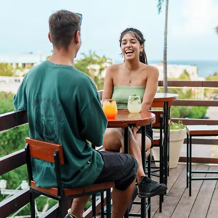 Maui Hostels Playa Del Carmen-3