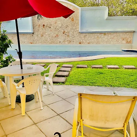 Executive Basic Room With Swimming Pool Air Conditioning And Parking-2
