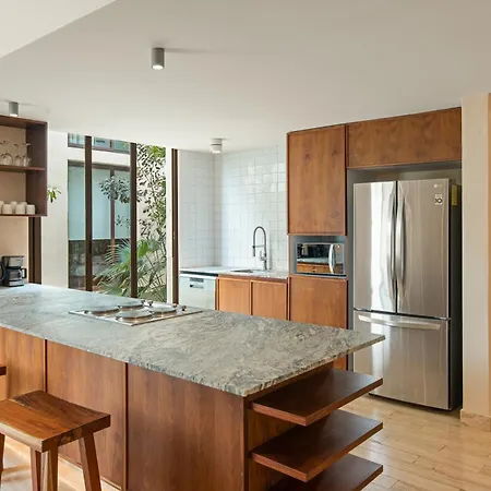 205 Perfect Location 3 Bedrooms Apartment-2