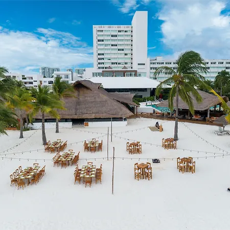 Presidente InterContinental Cancun Resort-3
