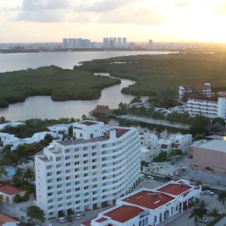 Hotel Calypso Cancun-3