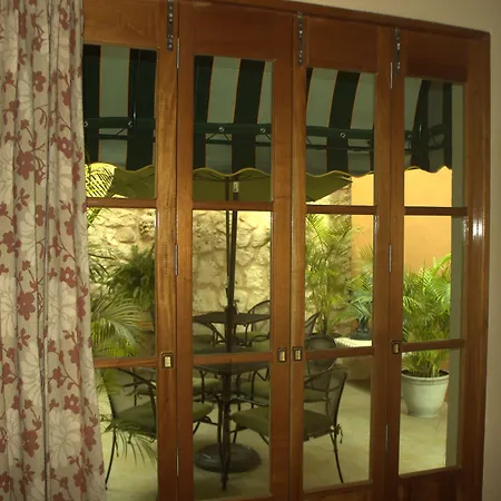 Cancun International Suites-3