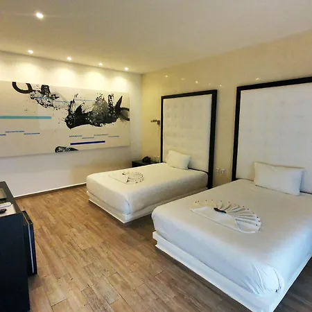In Fashion Hotel & Spa (Adults Only)-3