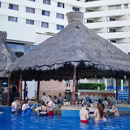 Club Royal Solaris Cancun-3