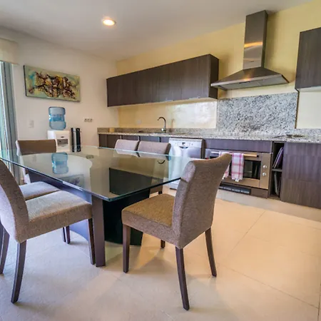 Vaiven Condo By Bvr-2