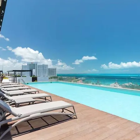 Beautiful Room Well Located In The Hotel Zone Of Cancun-3