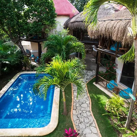 Hotel Uolis Nah-3