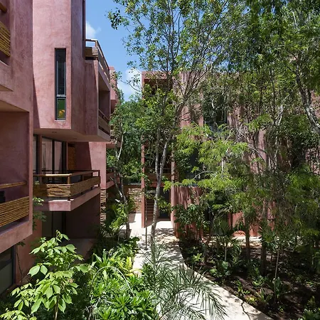 Chic Jungle 2 Bedroom Condo By Happy Address-3