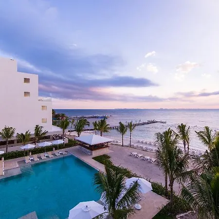 Izla Beach Front Hotel-2