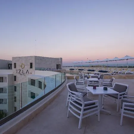 Izla Beach Front Hotel-3
