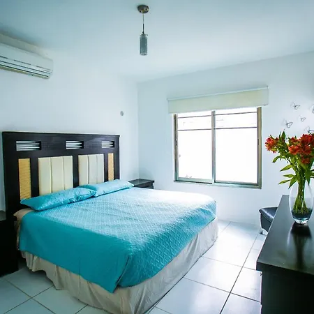Casa Moderna En Segura Residencial Hacienda Chetumal-2