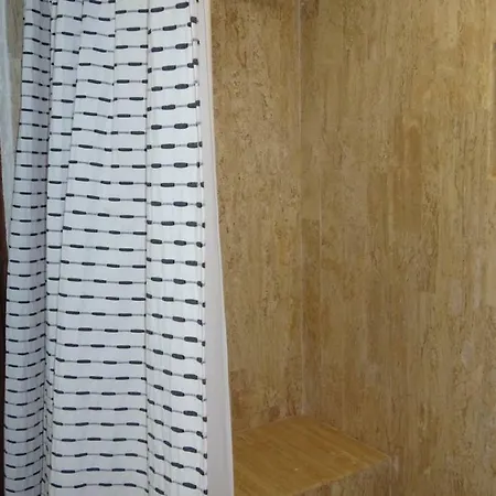 Remodeled Studio In Beachfront Condominium-2
