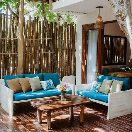 Beachfront Villa Casa Tulum Beach 8-2