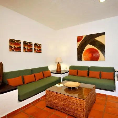 Las Palmas Condominio-3