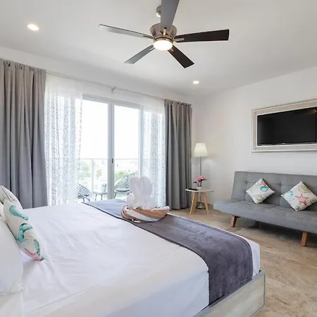 Kuyaan Coral Suites By Holiday In Playa-3