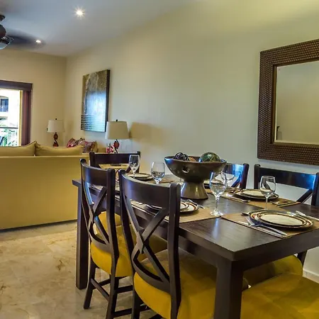 El Faro Oceanfront Apartments By Bvr-3