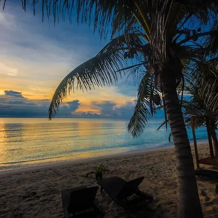 Beachfront 5 Bedroom Villa- Amazing Views!-2
