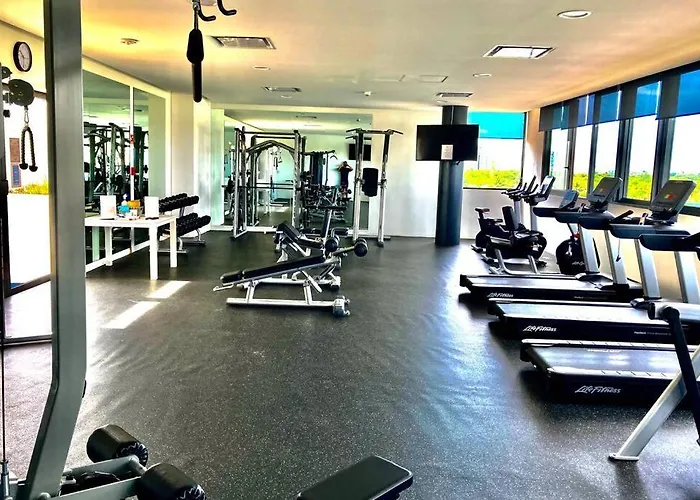 Puerto Cancun Beautiful Boho 2Bd Apartamento aceita animais de estimação