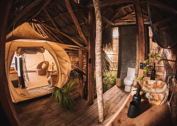 Uman Glamping & Cenote Tulum Hotel