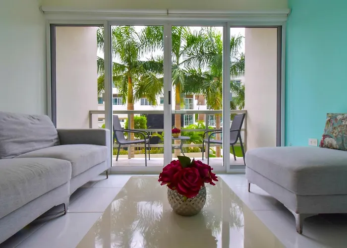 Quinta Spring, Cancún