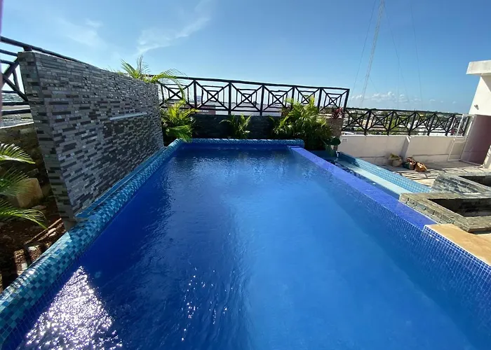 Suites La Roca By R&T Cancún