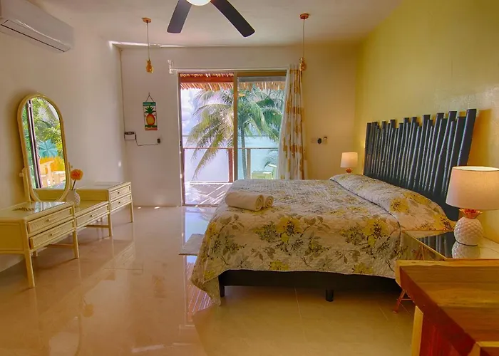 San Fernando Bacalar, Villa Pina Colada
