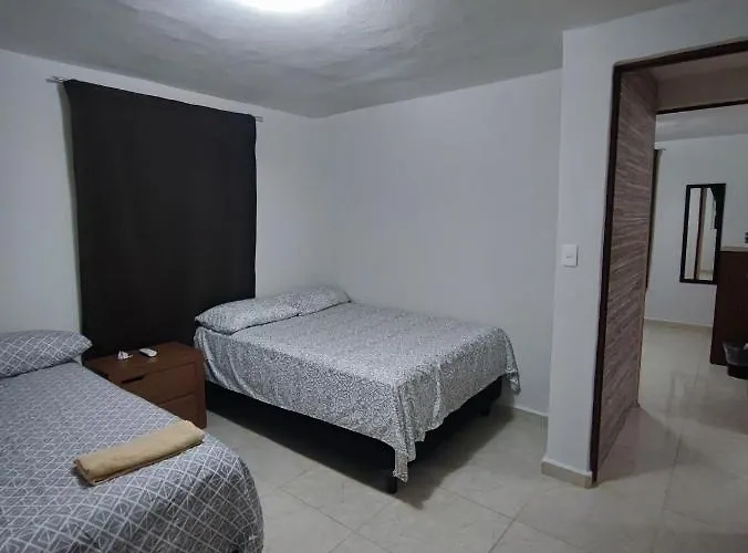 Cancun Property 6 personas