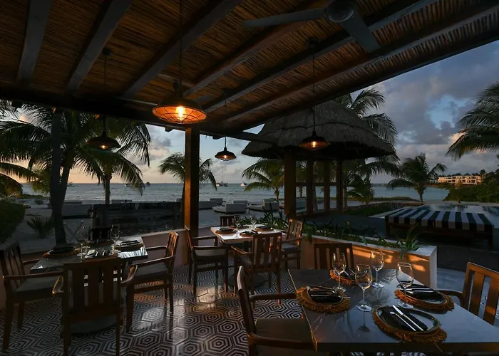 Casa Del Jaguar Beach Hotel Isla Mujeres 5 star