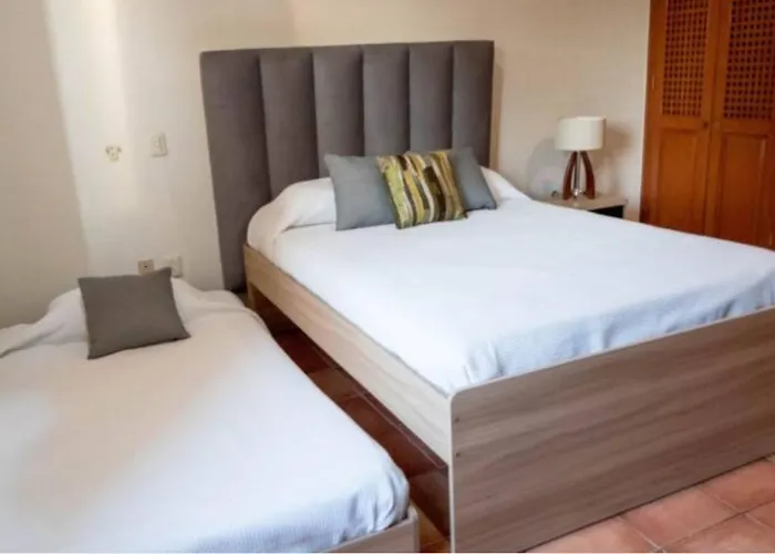 Villa Luciernagas, Spacious, Private Home With Pool Great Location Cancún
