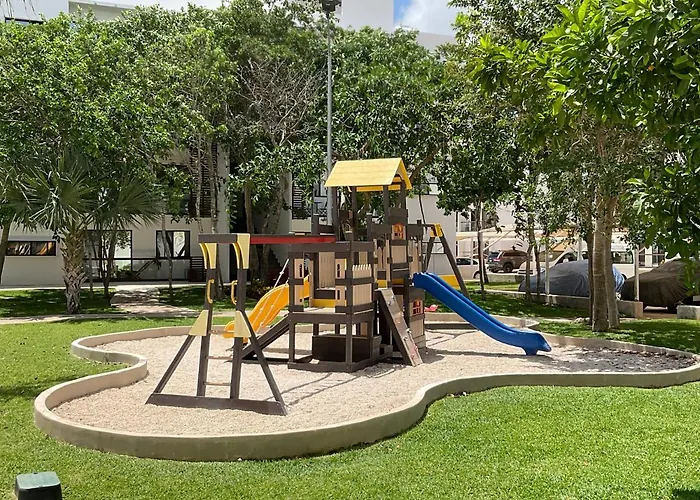 Yellowsub Apartments Cancún