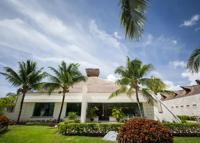 Bluebay Grand Esmeralda El Marlyn Azul