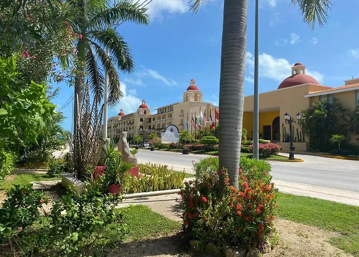 Tropical Apartment Cancún