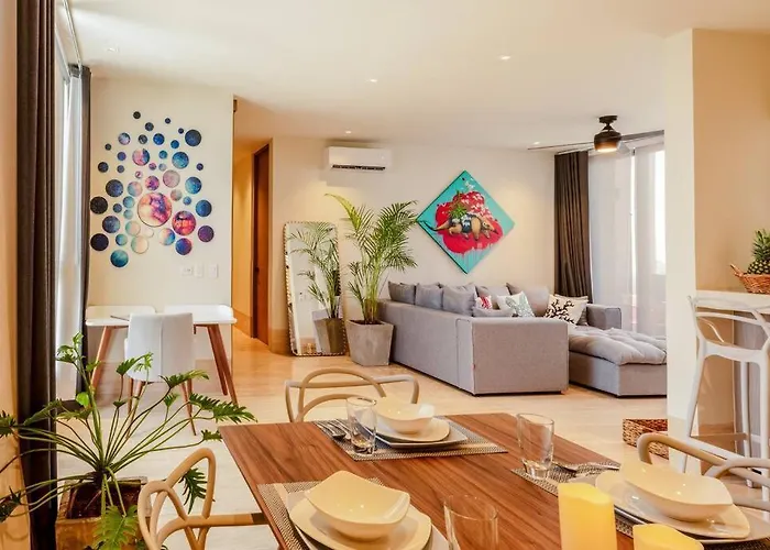 Centrally Located Gem - Sunset Views/Rooftop Pool 2Br/2Bath Cozumel che accetta animali