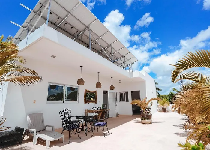 Spacious Luxury Home Cancún privado
