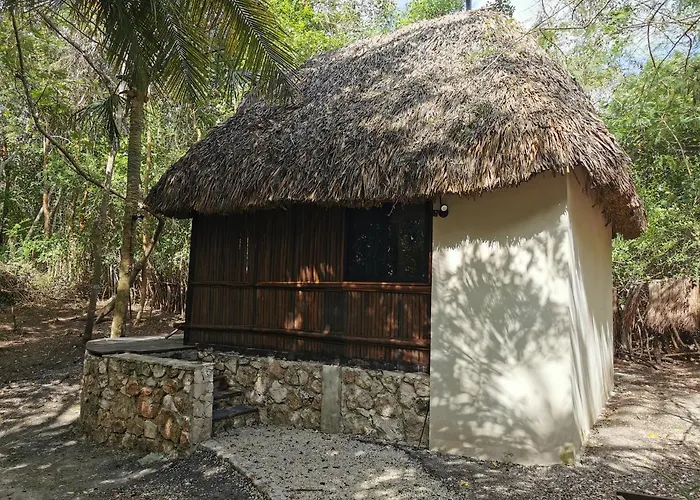 Mercedes Bacalar Privée