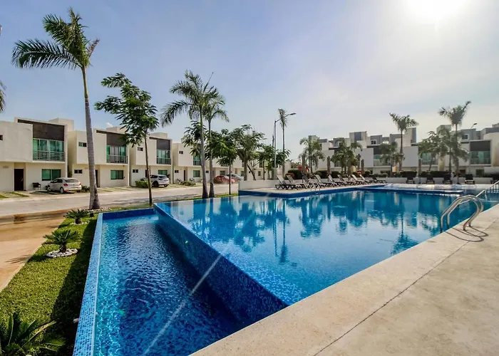 Modern Mexican Retreat Villa Cancún