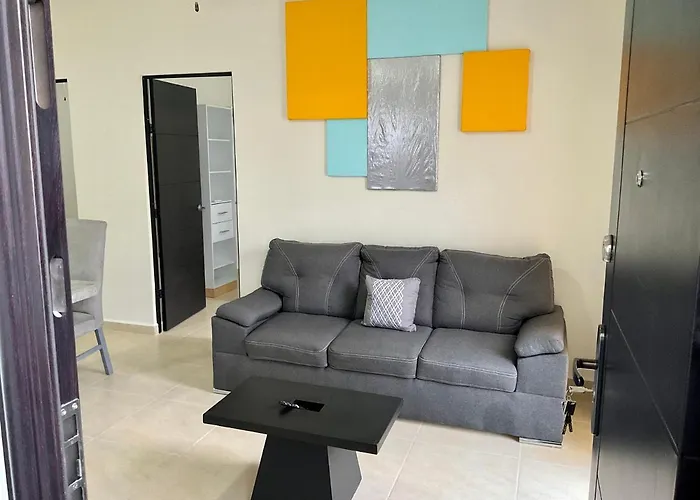 Yellowsub Apartments Cancún