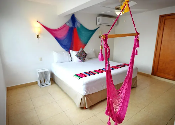 5 Bdr-Ensuite Bathrooms-Private Pool-Golf-Comfort Cancún