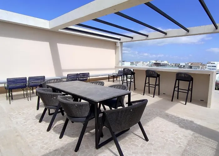 Modern 2 Story Beach Loft With Rooftop Pool And Ocean Views Playa del Carmen