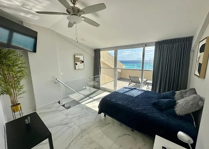 Beachfront Penthouse Cancun
