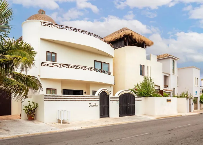 Pet friendly Casa Javi- Ocean Front Located Mid Isla Mujeres Villa