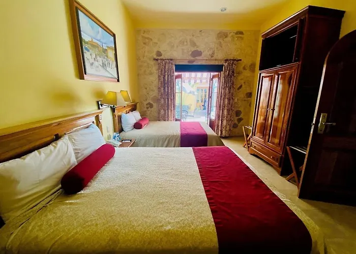 Cancun International Suites