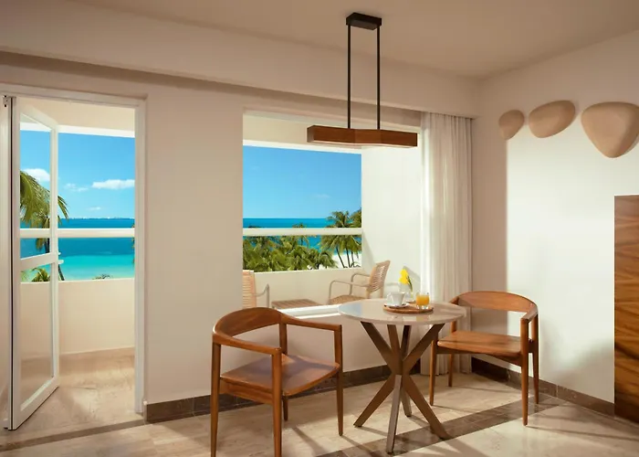 Dreams Sands Cancun Resort & Spa (Adults Only)
