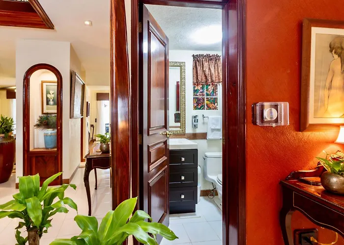 Magnifica Villa Palmeras Luxurious 4 Bedroom 6 Bds 4 Ba Private Pool Lagoon Front Super Fast Wifi Cancún