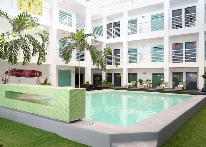 Chetumal hotels near Bandshell and playground Chetumal