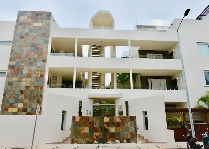 Mamitas Village By Casago Playa del Carmen met een Casino