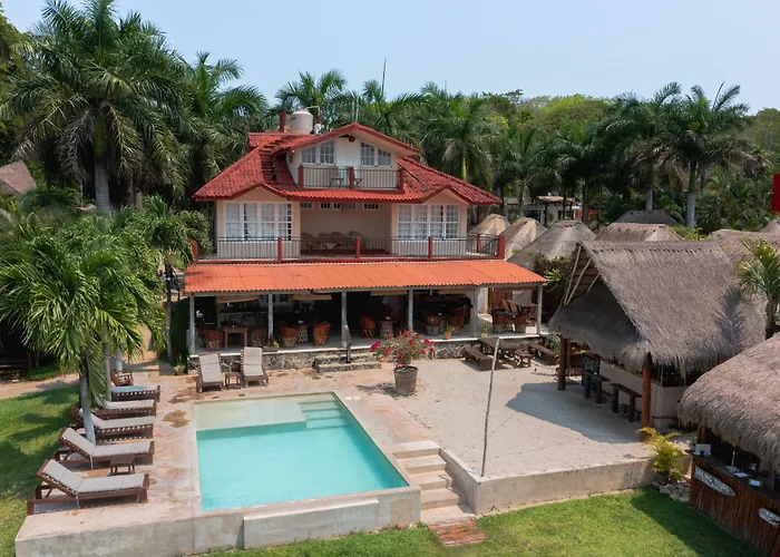 Bacalar hotels near Cenote Azul