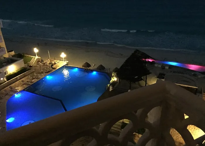Ocean View Apartment Cancún
