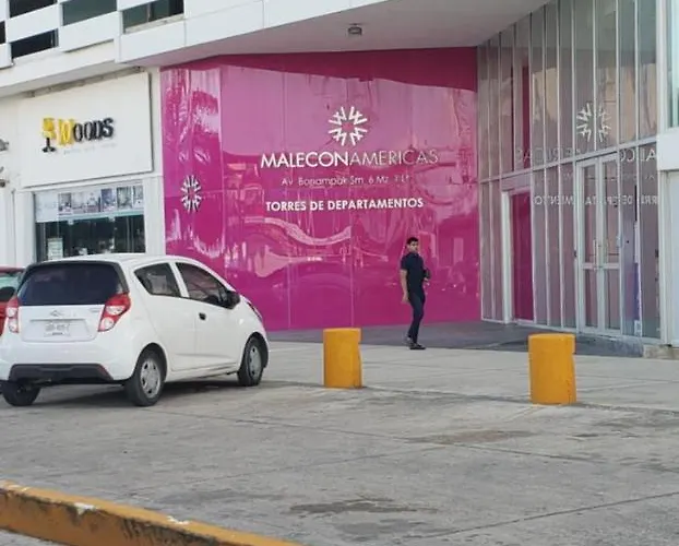 Malecon Cancun 9 Y 12 aceita animais de estimação